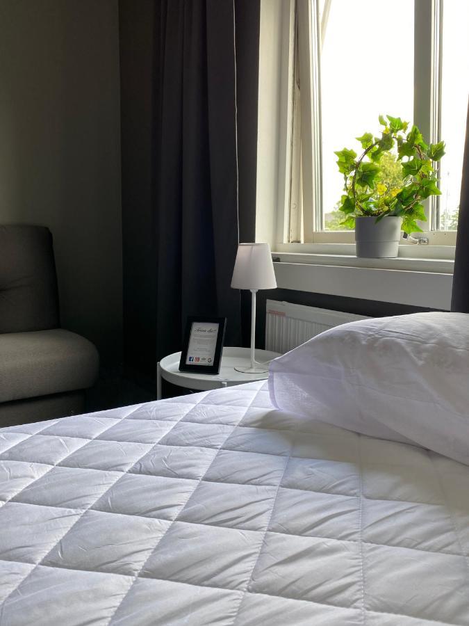 De La Gardie Park Vandrarhem Hostel Lidköping Kültér fotó